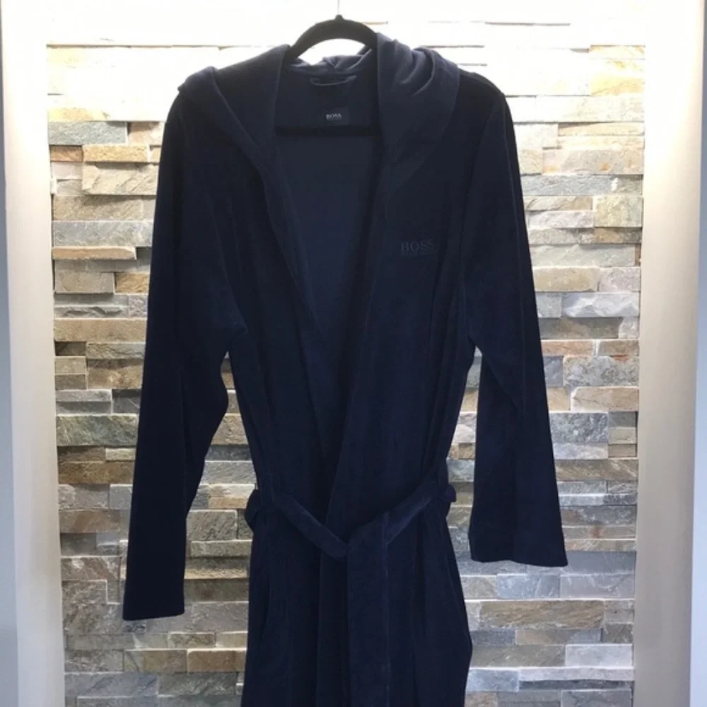 Hugo Boss Velour Hooded Robe - Picture 5 of 7